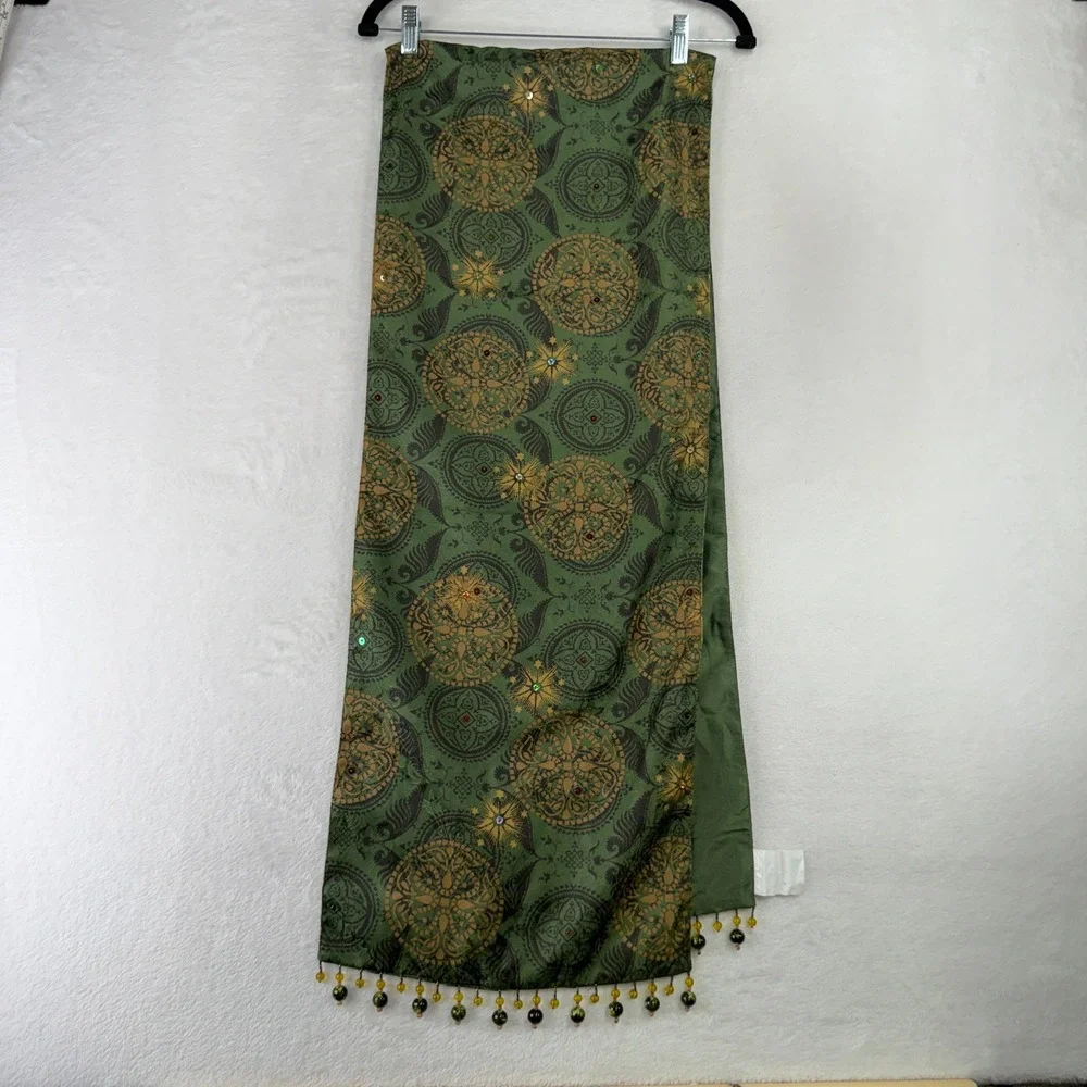 Pier 1 14x74 Table Runner Holiday Medallion Circle Print Beaded Trim Green Gold